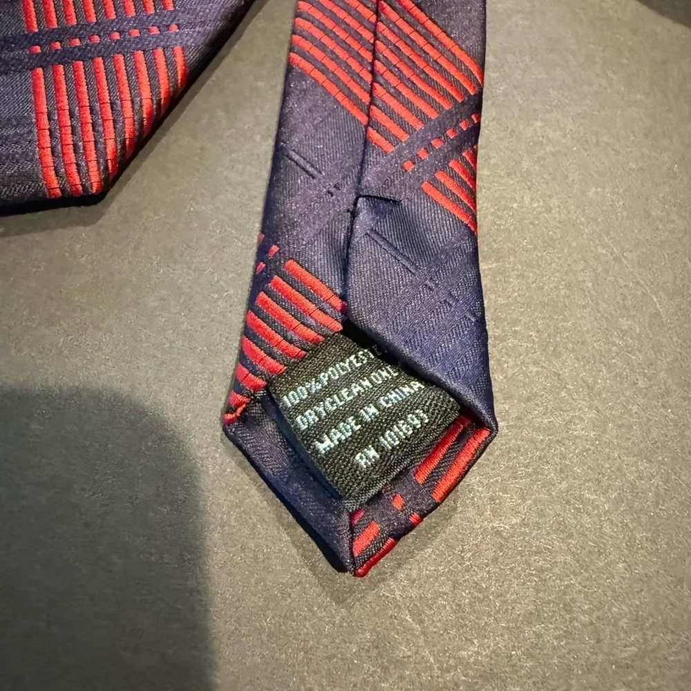 NFL Houston Texans Men's Navy and Red Patterned Thin Tie
